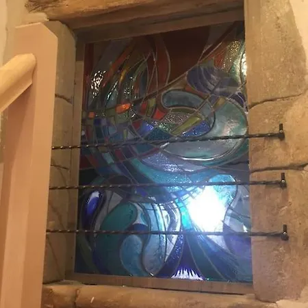 Le Petit Donjon At Chateau Mareuil *