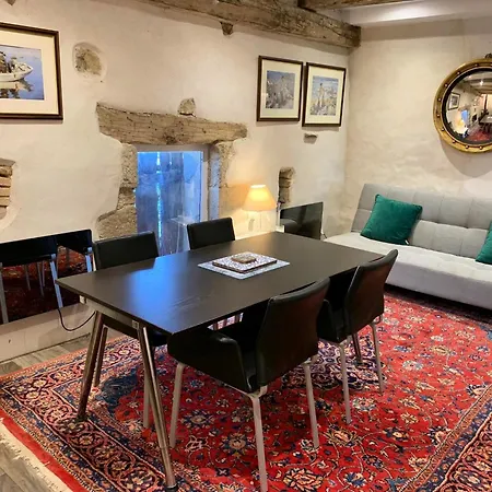 Le Petit Donjon At Chateau Mareuil Appartement *