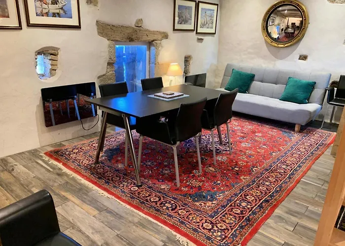 Le Petit Donjon At Chateau Mareuil Апартаменты Brigueil-le-Chantre