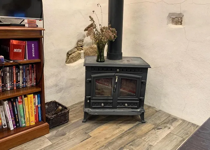 Апартаменты Le Petit Donjon At Chateau Mareuil